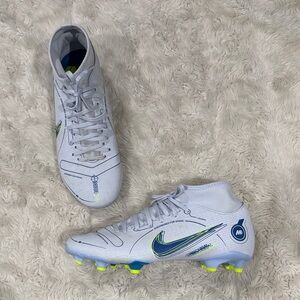 Nike Mercurial Superfly 8 Academy MG soccer cleats Youth Boys Size US 5.5